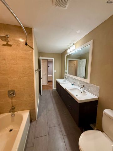 2101 JONES STREET, Wichita Falls, TX 76301