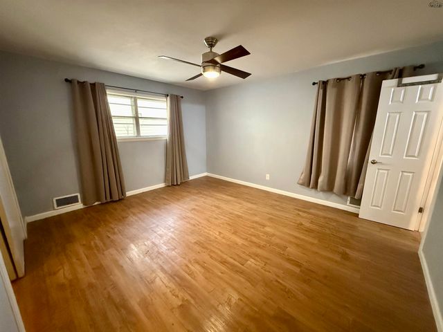 2101 JONES STREET, Wichita Falls, TX 76301