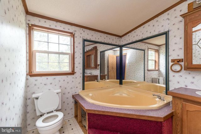 2419 SANATOGA RD, Pottstown, PA 19464