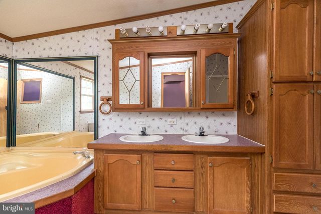 2419 SANATOGA RD, Pottstown, PA 19464