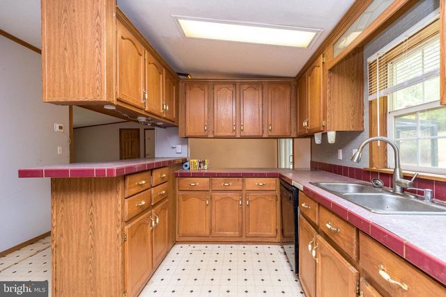 2419 SANATOGA RD, Pottstown, PA 19464