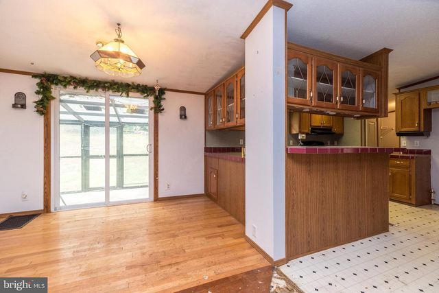 2419 SANATOGA RD, Pottstown, PA 19464