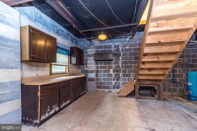 2419 SANATOGA RD, Pottstown, PA 19464