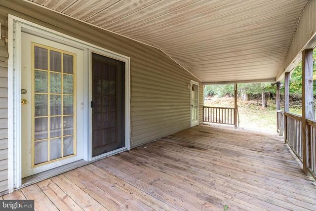 2419 SANATOGA RD, Pottstown, PA 19464