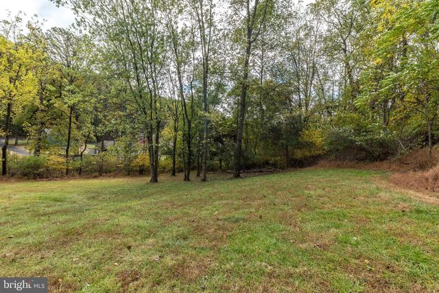 2419 SANATOGA RD, Pottstown, PA 19464