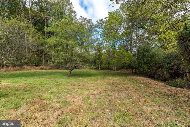 2419 SANATOGA RD, Pottstown, PA 19464