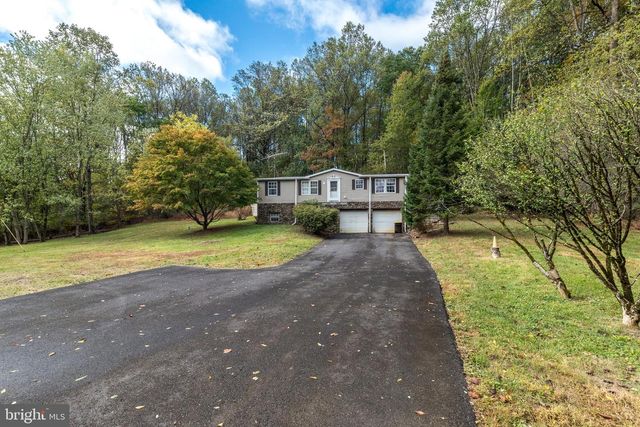 2419 SANATOGA RD, Pottstown, PA 19464