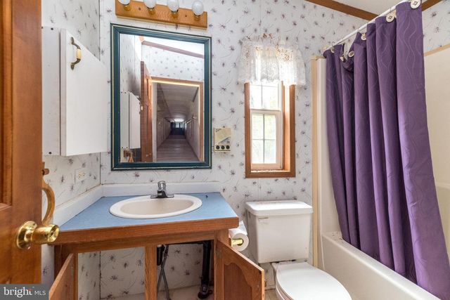 2419 SANATOGA RD, Pottstown, PA 19464