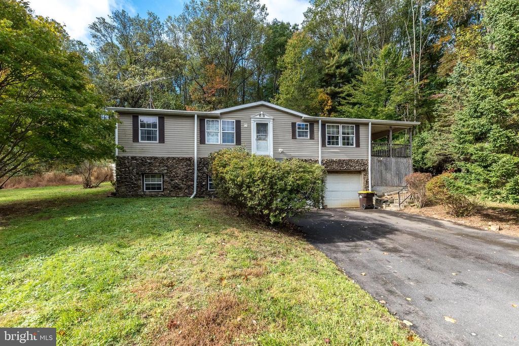 2419 SANATOGA RD, Pottstown, PA 19464