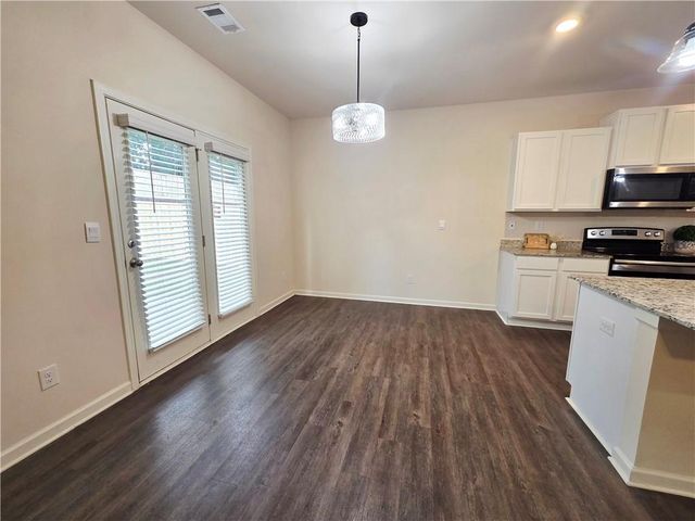 274 Walnut Grove Way, Pendergrass, GA 30567
