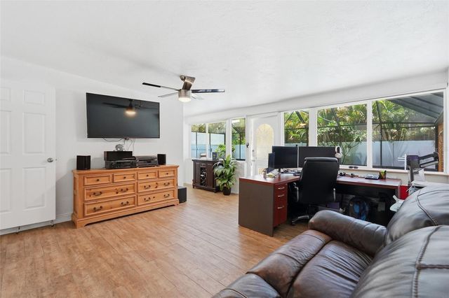 2900 PARK STREET N, St Petersburg, FL 33710