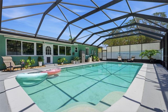 2900 PARK STREET N, St Petersburg, FL 33710