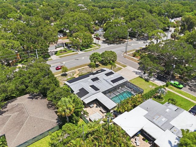 2900 PARK STREET N, St Petersburg, FL 33710