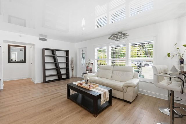 2900 PARK STREET N, St Petersburg, FL 33710