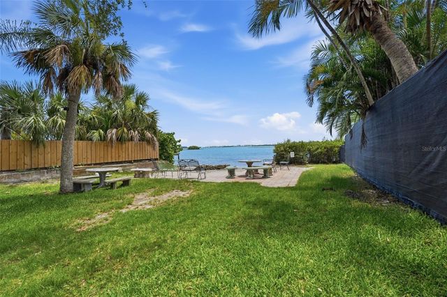 2900 PARK STREET N, St Petersburg, FL 33710