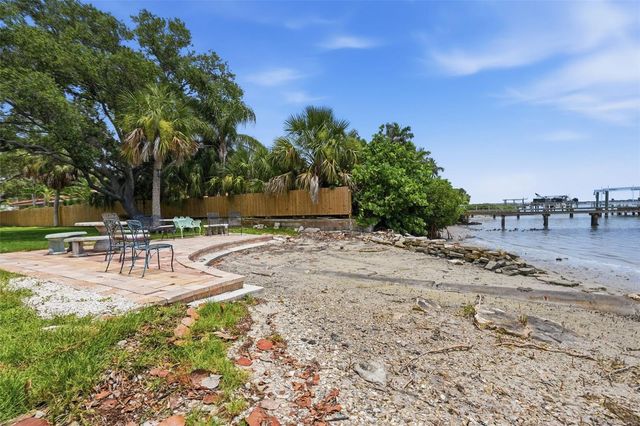 2900 PARK STREET N, St Petersburg, FL 33710