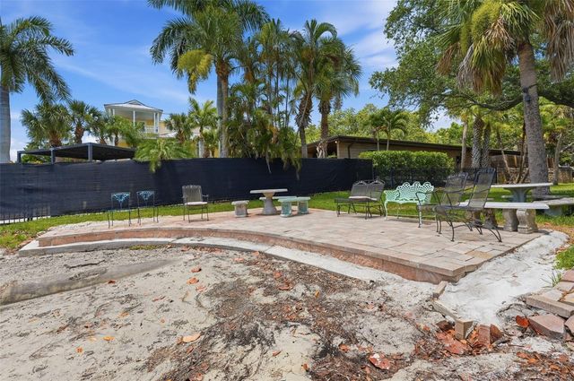 2900 PARK STREET N, St Petersburg, FL 33710