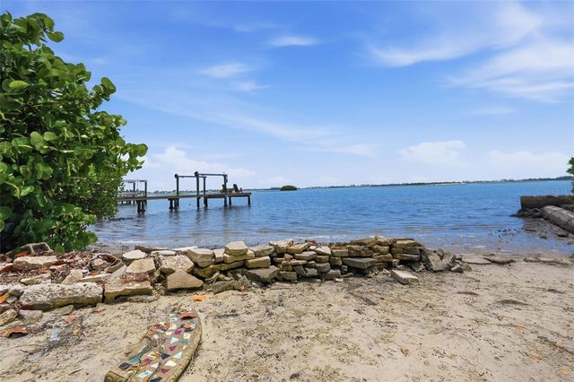 2900 PARK STREET N, St Petersburg, FL 33710
