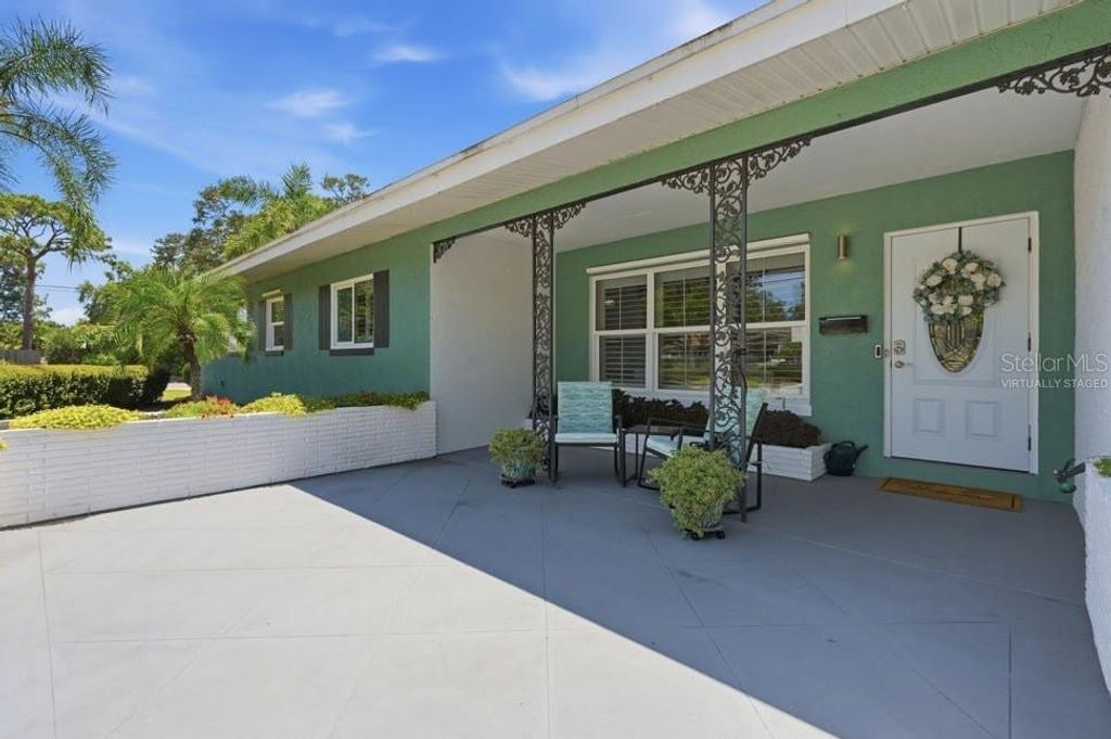 2900 PARK STREET N, St Petersburg, FL 33710