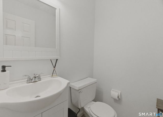 194 Conestoga Way 194, Glastonbury, CT 06033