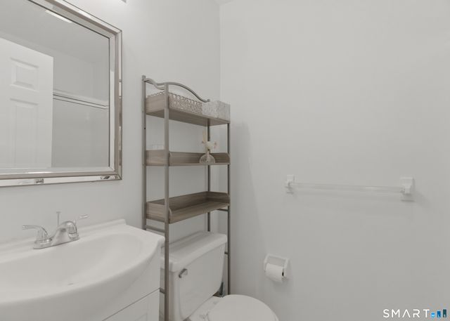 194 Conestoga Way 194, Glastonbury, CT 06033