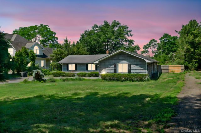 37 Cairo Avenue, Northport, NY 11768