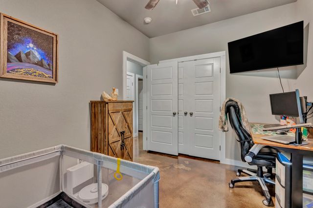 609 N Cummings Drive, Alvarado, TX 76009
