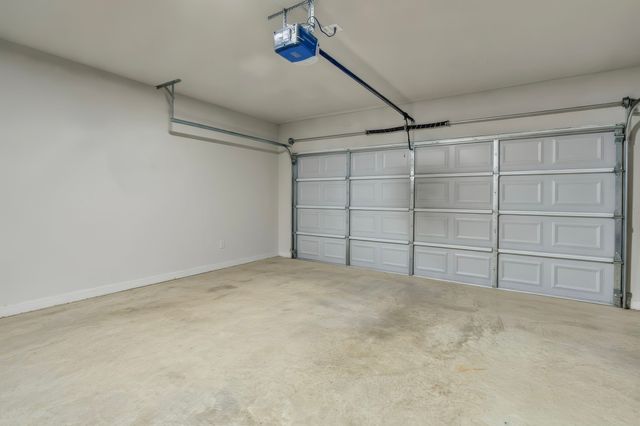 609 N Cummings Drive, Alvarado, TX 76009