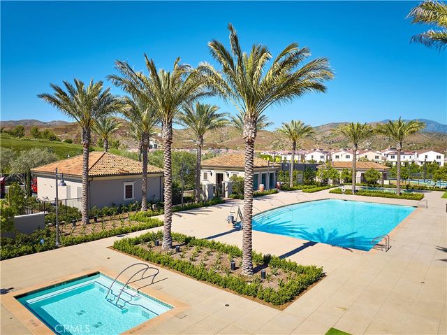 207 Mistwater, Irvine, CA 92618