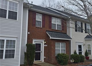 1640 Olivers Crossing Circle, Winston-salem, NC 27127