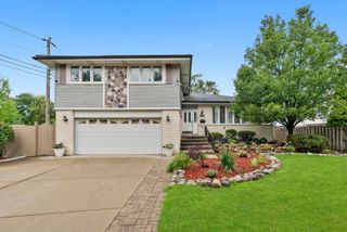 10652 Laramie Avenue, Oak Lawn, IL 60453