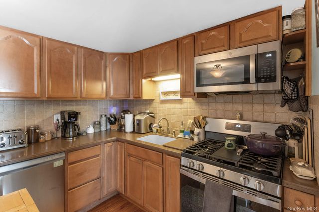 171 6th Street, Verplanck, NY 10596