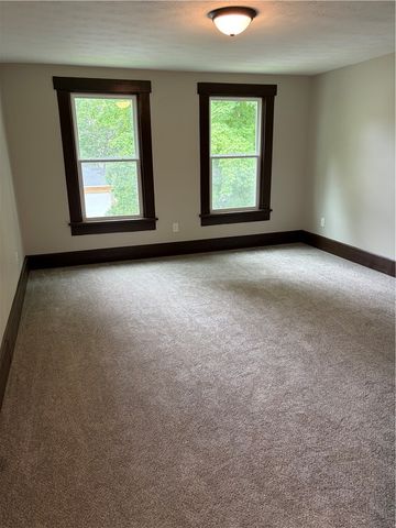 9 Glenwood Avenue, Dayton, OH 45405