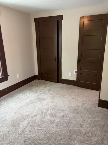 9 Glenwood Avenue, Dayton, OH 45405