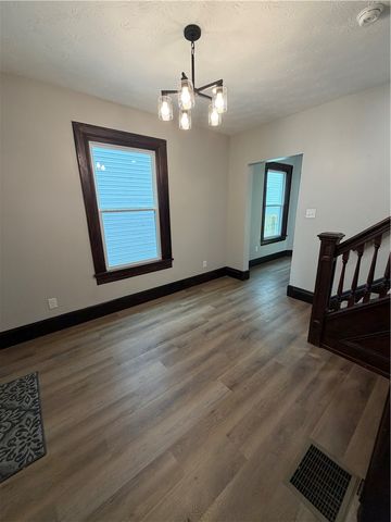 9 Glenwood Avenue, Dayton, OH 45405