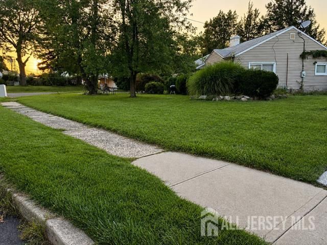 5 Fitch Road, Edison, NJ 08817