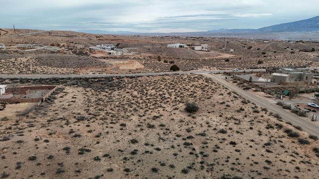 Oculus - Lot 17 Loop NE, Rio Rancho, NM 87144