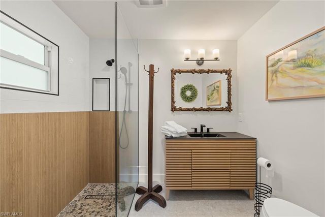 3009 Singing Wind DR, Sanibel, FL 33957