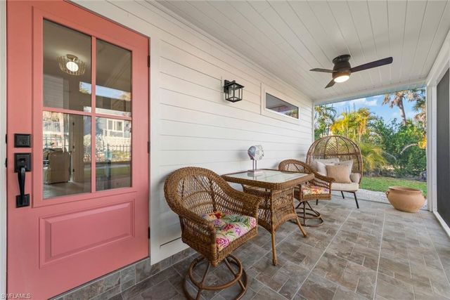 3009 Singing Wind DR, Sanibel, FL 33957