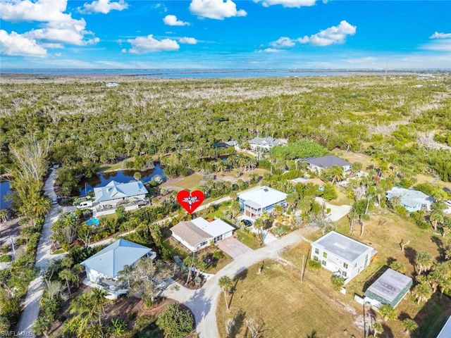 3009 Singing Wind DR, Sanibel, FL 33957