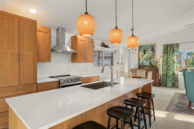 3009 Singing Wind DR, Sanibel, FL 33957