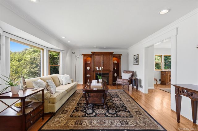 10 Belmont Street, White Plains, NY 10605