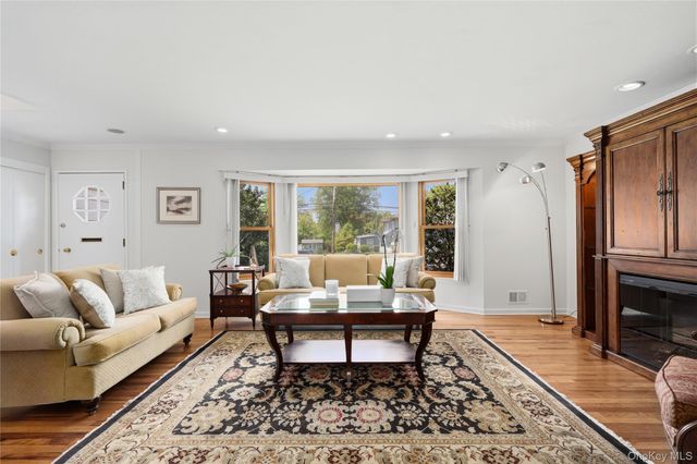 10 Belmont Street, White Plains, NY 10605