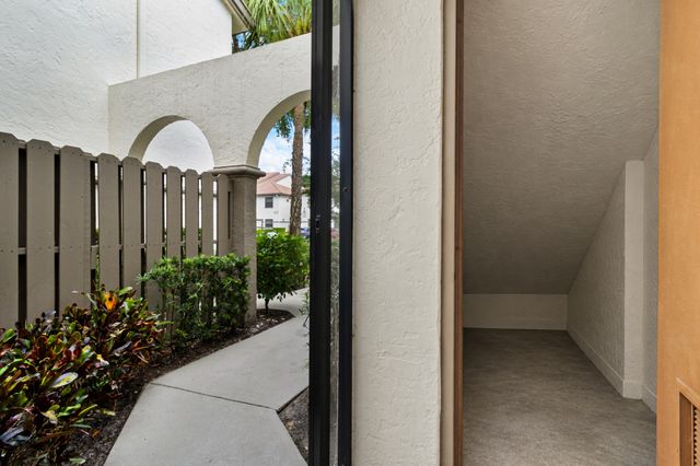 5250 EUROPA Drive B, Boynton Beach, FL 33437