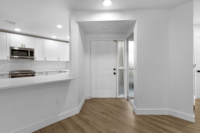 5250 EUROPA Drive B, Boynton Beach, FL 33437
