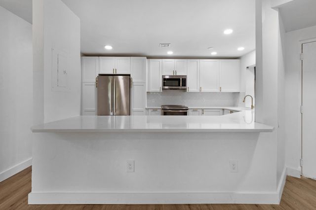 5250 EUROPA Drive B, Boynton Beach, FL 33437