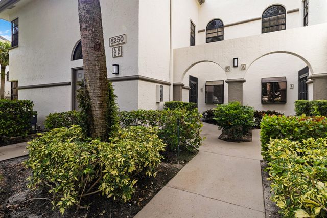 5250 EUROPA Drive B, Boynton Beach, FL 33437
