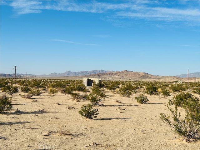 1234 Raymond, 29 Palms, CA 92277