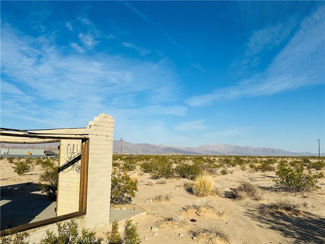 1234 Raymond, 29 Palms, CA 92277