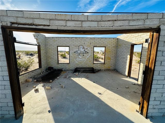 1234 Raymond, 29 Palms, CA 92277